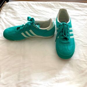 Adidas orthrolite Dragan trefoil teal sneakers